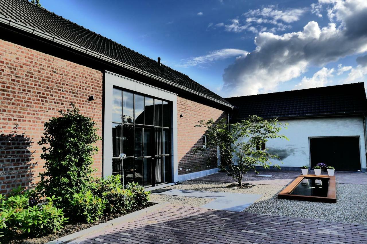 Bed & Bets! Villa Geetbets Bagian luar foto